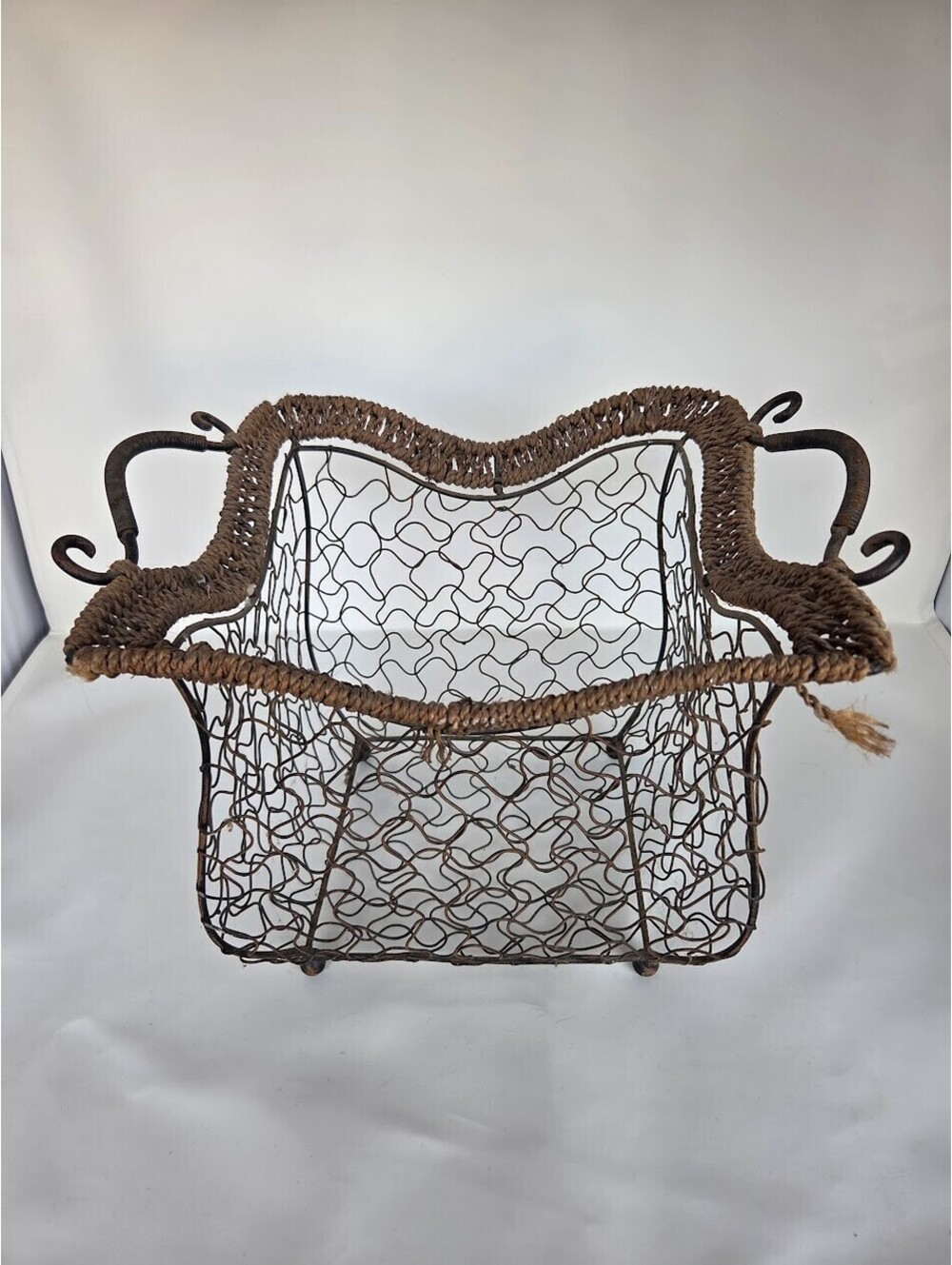 Antique Metal Wire Basket Twisted Jute Handles Rustic Storage Farmhouse Decor